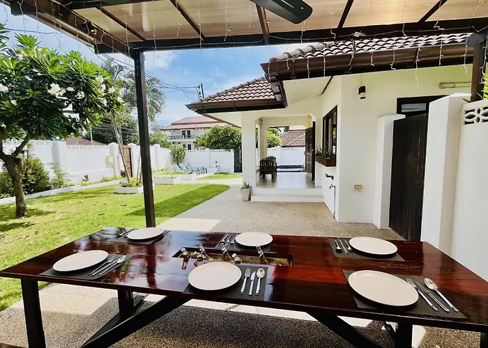 Jitsin Villa Koh Tao